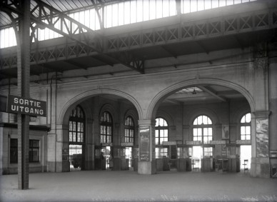 Bruxelles-Midi - SNCB Z04608 (12).jpg
